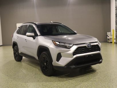 Used 2022 Toyota RAV4 XLE w/ Convenience Package