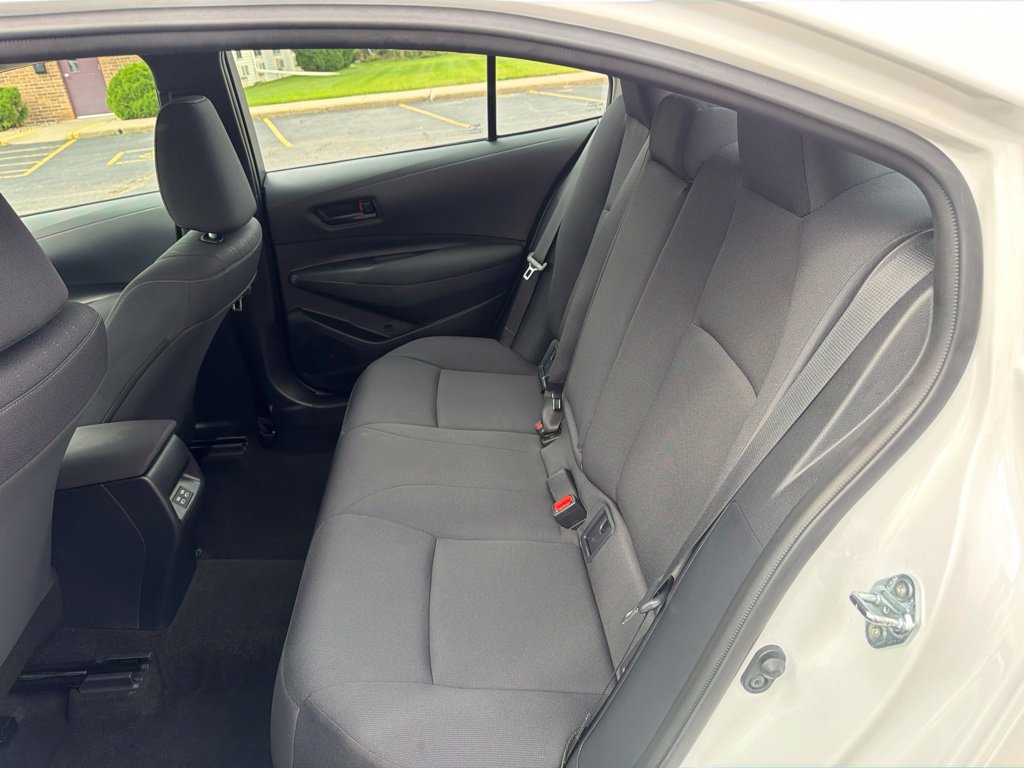 Used 2025 Toyota Corolla LE FWD image 42