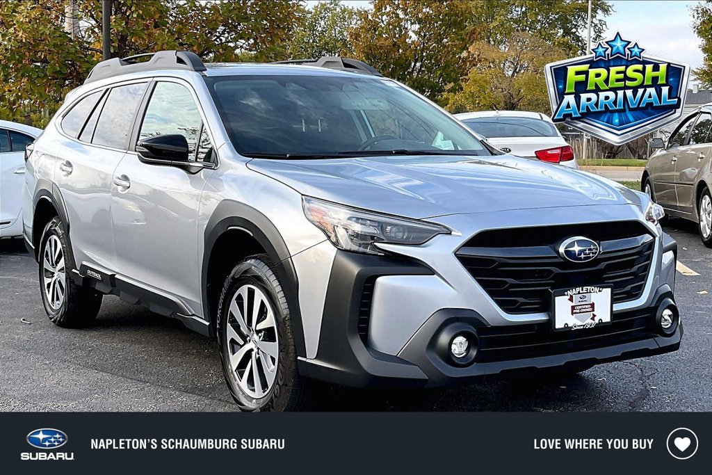 Certified 2025 Subaru Outback Premium AWD/4WD image 1