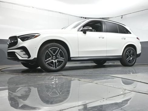 Used 2026 Mercedes-Benz GLC 300 image 36