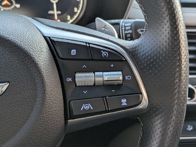 Used 2023 Genesis G70 2.0T w/ Sport Prestige Package RWD image 26