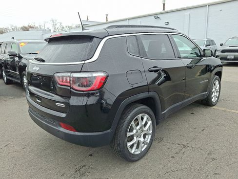 Certified 2022 Jeep Compass Latitude AWD/4WD image 6