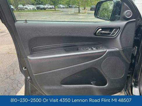 Used 2024 Dodge Durango GT RWD image 17