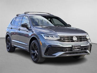 Used 2023 Volkswagen Tiguan SE R-Line
