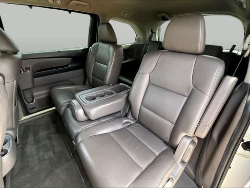 Used 2014 Honda Odyssey Touring image 18