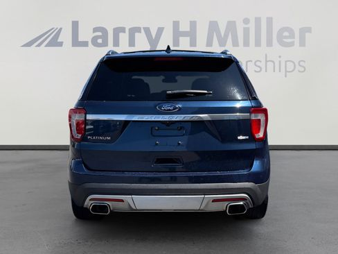 Used 2016 Ford Explorer Platinum AWD/4WD image 4