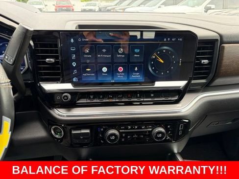 Used 2025 Chevrolet Silverado 3500 High Country w/ Technology Package AWD/4WD image 23