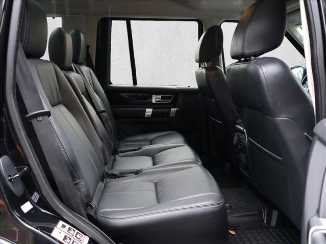 Used 2016 Land Rover LR4 HSE LUX AWD/4WD image 24