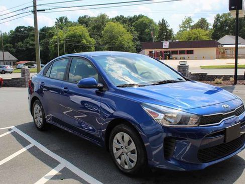 Used 2020 Kia Rio S FWD image 3