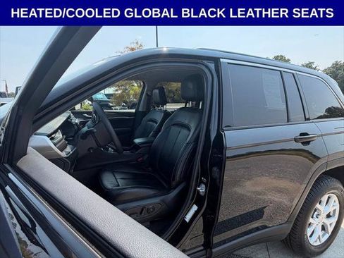 Certified 2023 Jeep Grand Cherokee Limited w/ Luxury Tech Group II AWD/4WD image 4