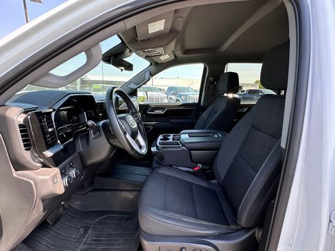 Used 2023 GMC Sierra 1500 Elevation AWD/4WD image 18