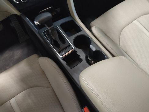 Used 2017 Kia Optima LX FWD image 26