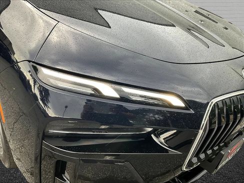 Used 2024 BMW 740i RWD image 29