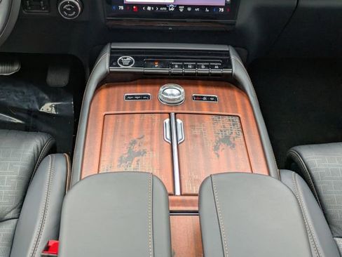 New 2025 Lincoln Navigator Black Label image 17