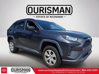 Used 2019 Toyota RAV4 LE w/ All Weather Liner Package AWD/4WD video 1