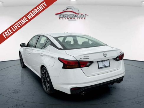 Used 2024 Nissan Altima 2.5 SR FWD image 6