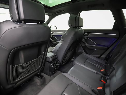 Used 2022 Audi Q3 2.0T Premium Plus w/ Premium Plus Package image 21