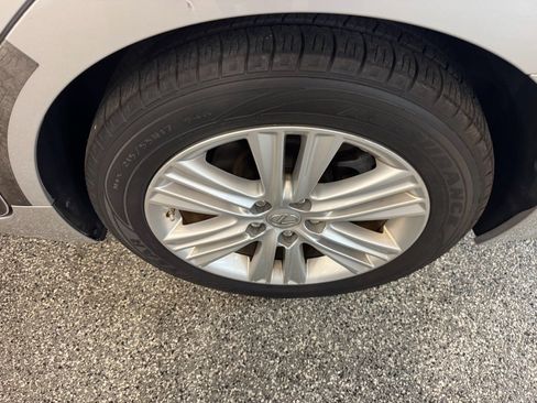 Used 2013 Lexus ES 350 w/ Premium Pkg image 15