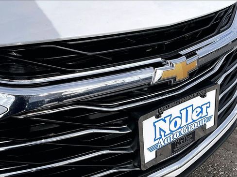 Used 2025 Chevrolet Malibu LT image 28