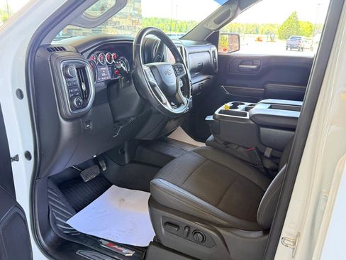 Used 2022 Chevrolet Silverado 1500 RST AWD/4WD image 9