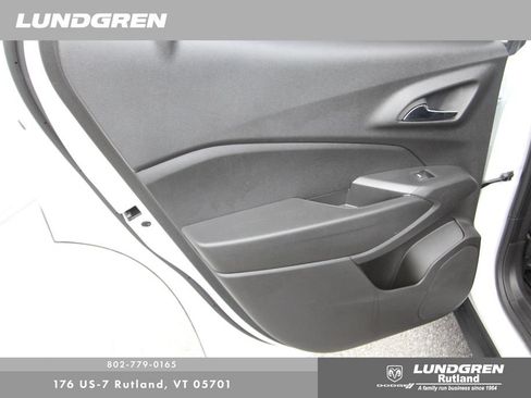 Used 2024 Chevrolet Trax ACTIV w/ Driver Confidence Package FWD image 15