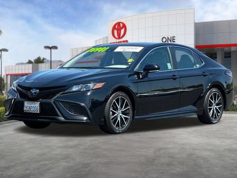 Certified 2023 Toyota Camry SE FWD image 10