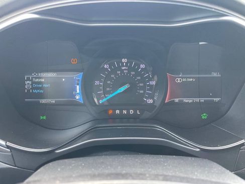 Used 2019 Ford Fusion SE FWD image 16