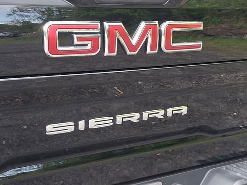 Used 2025 GMC Sierra 2500 AT4 w/ AT4 Premium Plus Package AWD/4WD image 29