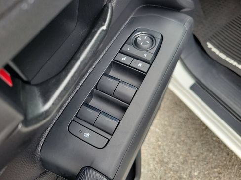 Used 2024 Toyota Tacoma SR5 w/ SR5 Upgrade Package AWD/4WD image 14