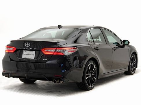 Used 2019 Toyota Camry XSE image 30