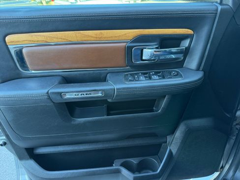 Used 2013 RAM 1500 Laramie Longhorn w/ Convenience Group AWD/4WD image 13