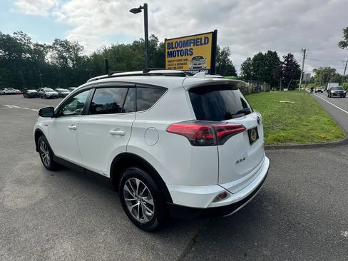 Used 2016 Toyota RAV4 XLE w/ Convenience Package AWD/4WD image 7