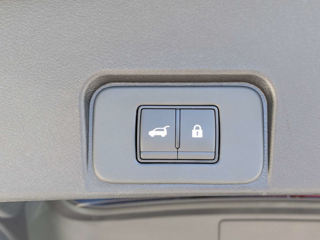 Used 2026 Nissan Rogue SV w/ Cold Weather Package FWD image 11