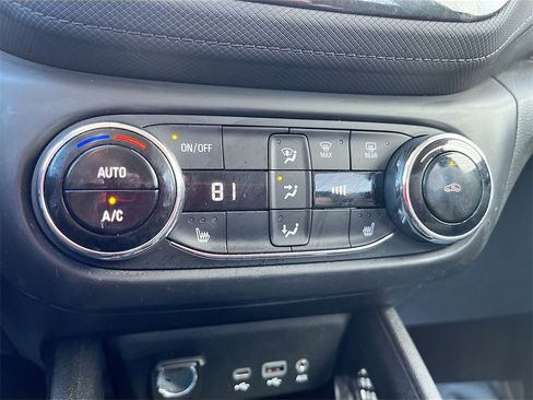 Used 2023 Chevrolet TrailBlazer LT w/ Convenience Package image 16