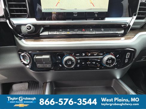New 2026 Chevrolet Silverado 1500 RST w/ Convenience Package II AWD/4WD image 24