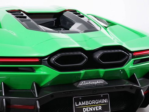 Used 2025 Lamborghini Revuelto image 21