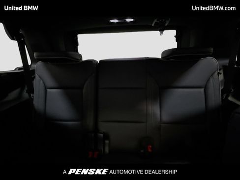 Used 2021 GMC Yukon SLT w/ SLT Premium Package RWD image 14