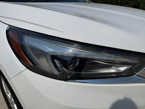 Used 2019 Buick Enclave Essence FWD image 66
