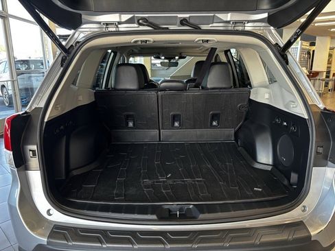 Certified 2022 Subaru Forester Limited image 16