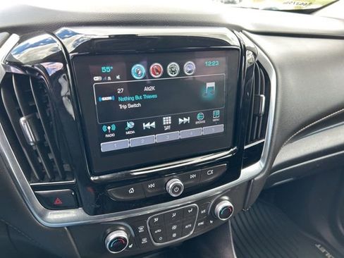 Used 2019 Chevrolet Traverse LT AWD/4WD image 8