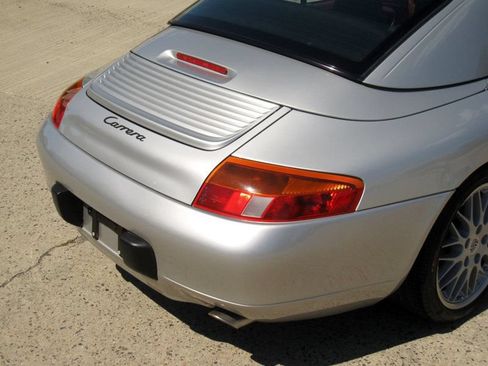Used 1999 Porsche 911 Carrera RWD image 16