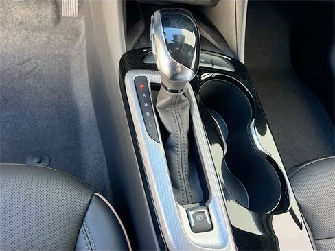 New 2026 Buick Envista Avenir image 12