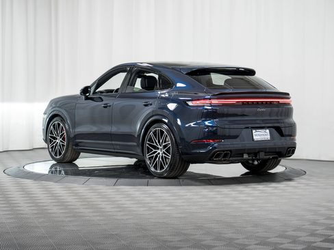 New 2026 Porsche Cayenne Turbo image 33