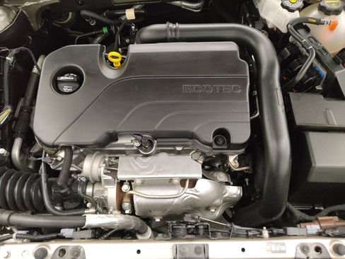 Used 2024 Chevrolet Malibu LT FWD image 30