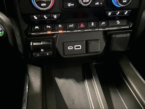Used 2019 GMC Sierra 1500 AT4 w/ AT4 Premium Package AWD/4WD image 24