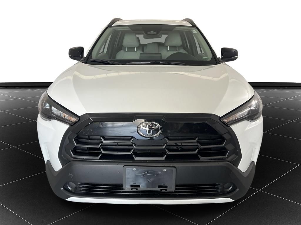 Used 2026 Toyota Corolla Cross LE AWD/4WD image 8