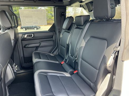 New 2026 Ford Bronco Outer Banks AWD/4WD image 24