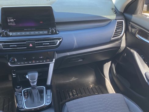 Certified 2023 Kia Seltos S w/ Navigation Package FWD image 14