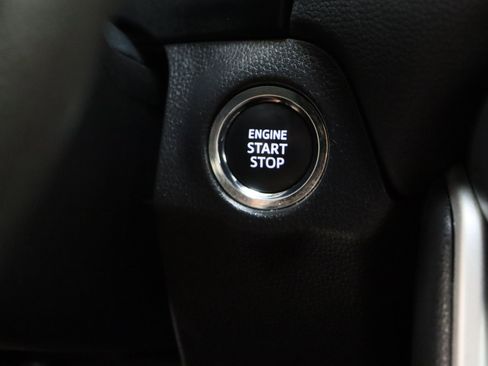 Certified 2025 Toyota RAV4 XLE FWD image 18