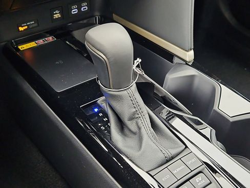 New 2026 Toyota Camry Hybrid image 19